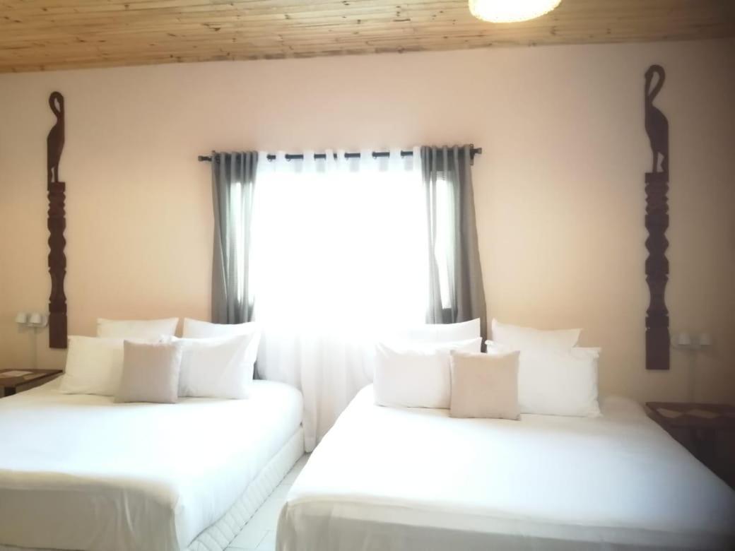 Bira Hotel Анцирабе Экстерьер фото