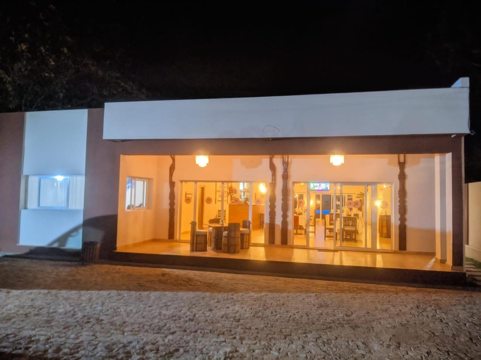 Bira Hotel Анцирабе Экстерьер фото