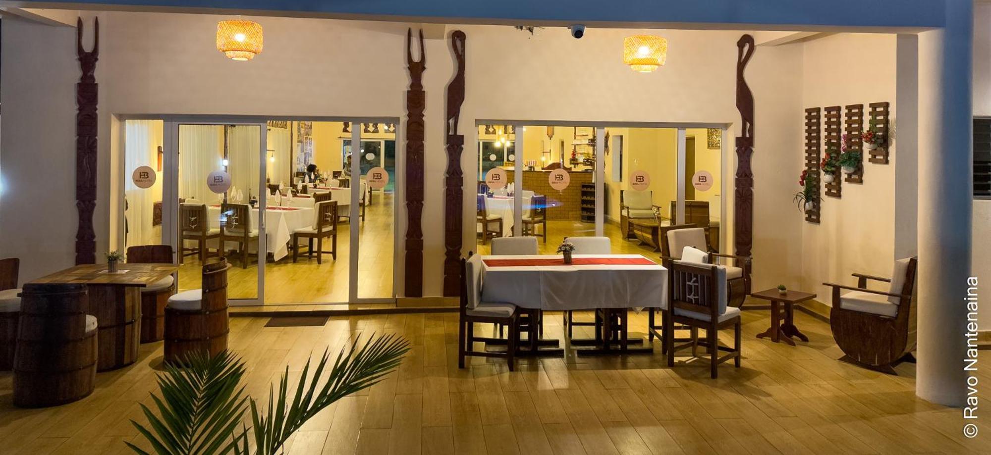 Bira Hotel Анцирабе Экстерьер фото