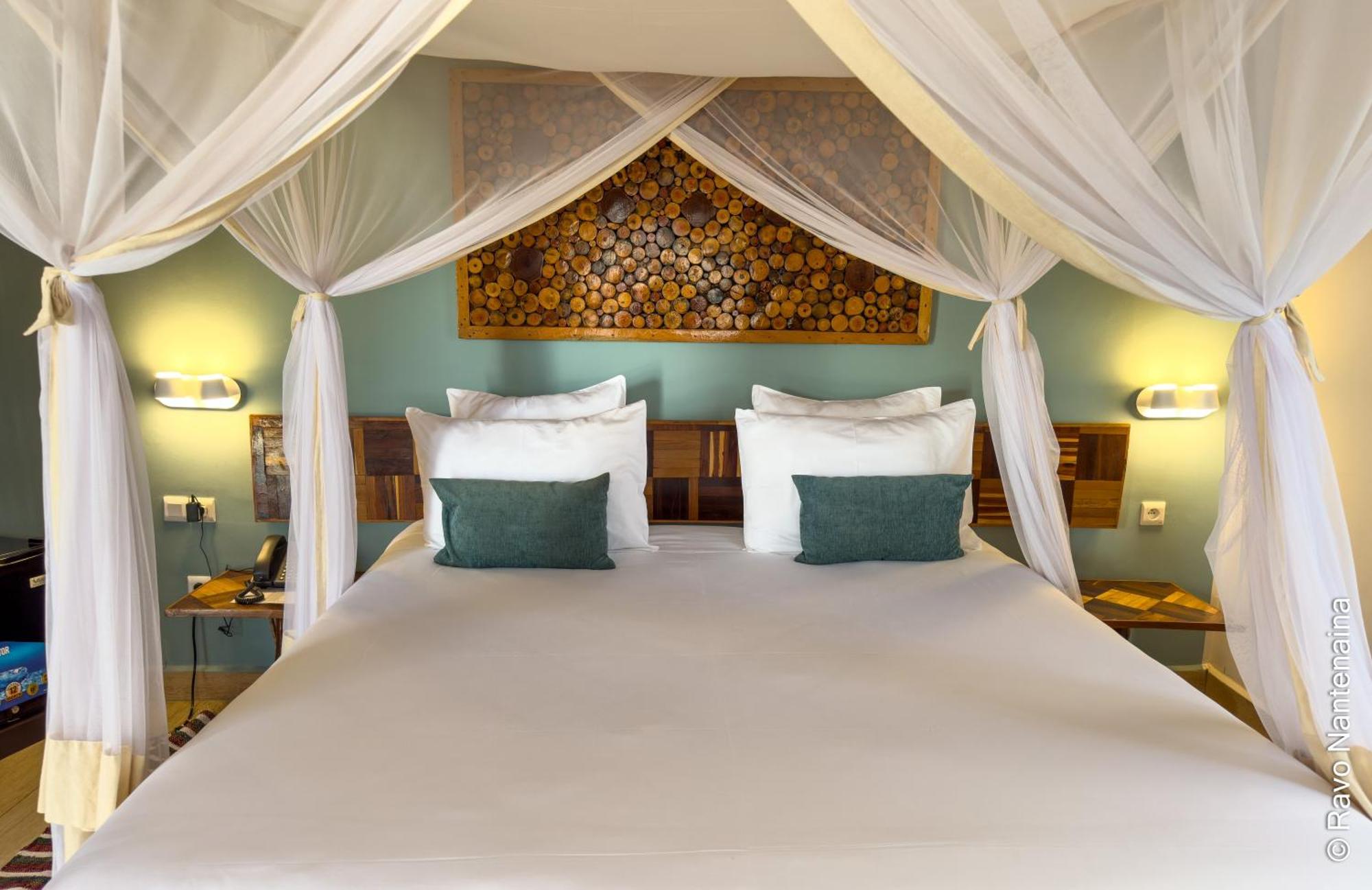 Bira Hotel Анцирабе Экстерьер фото