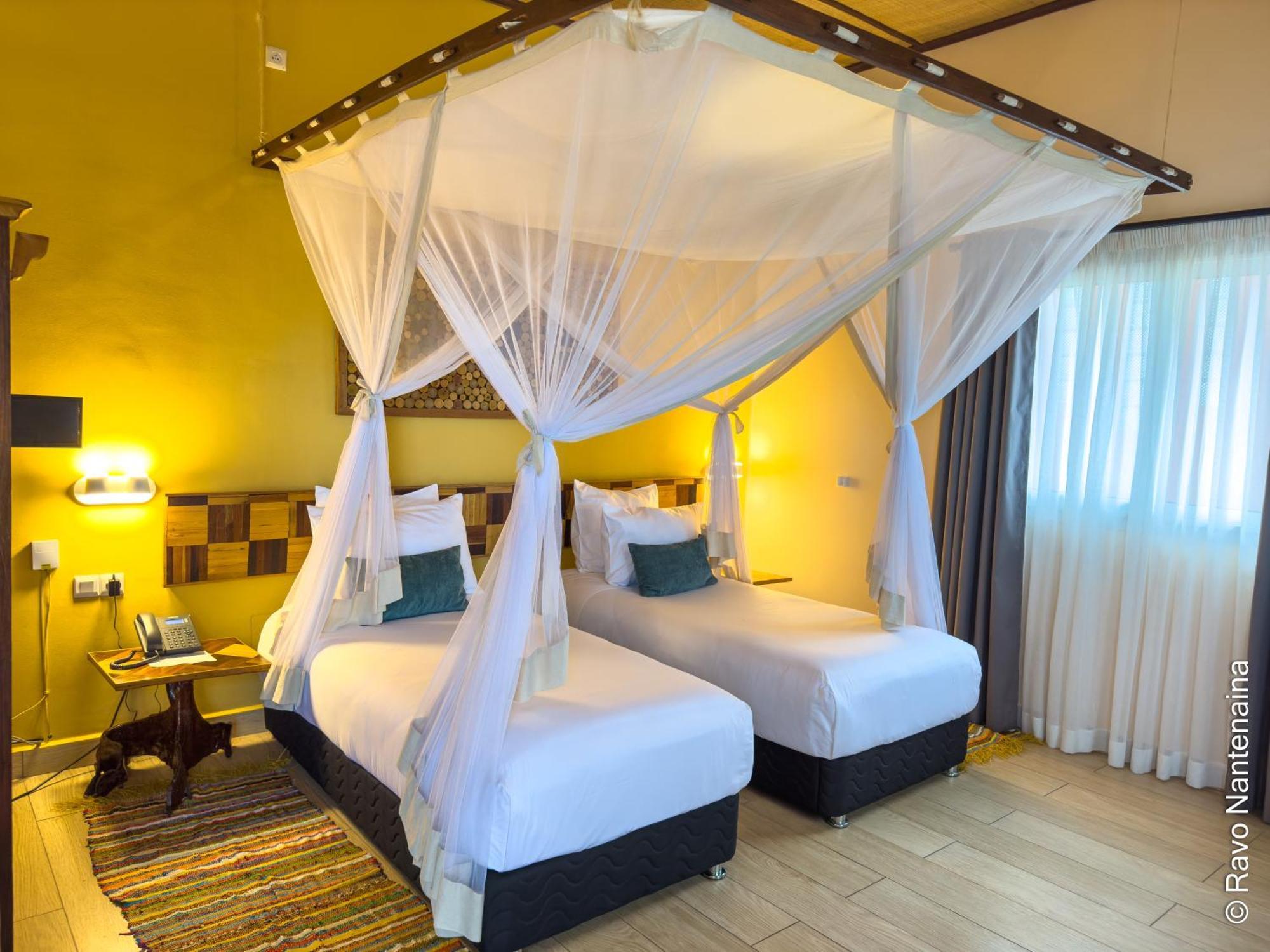 Bira Hotel Анцирабе Экстерьер фото
