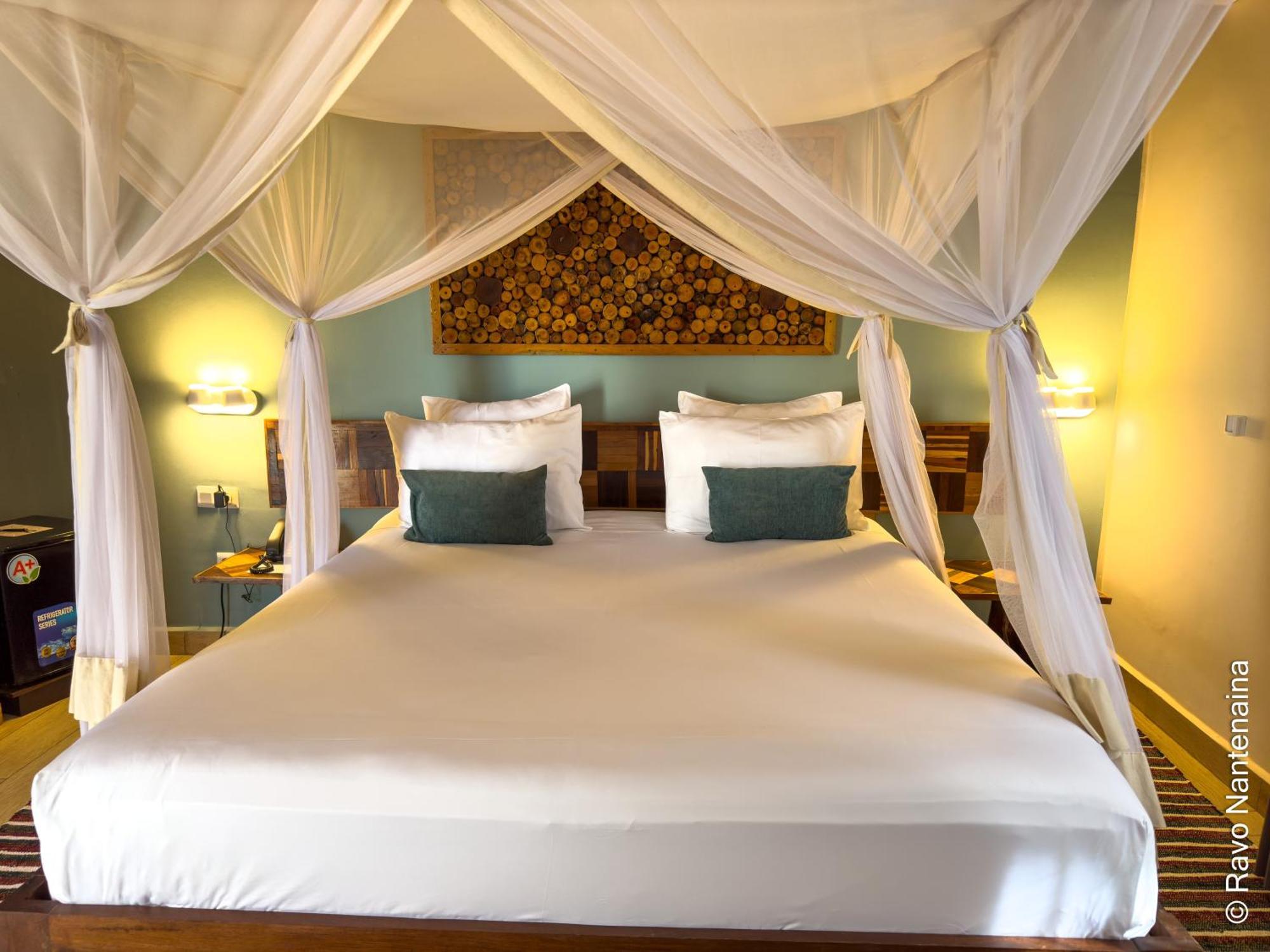 Bira Hotel Анцирабе Экстерьер фото